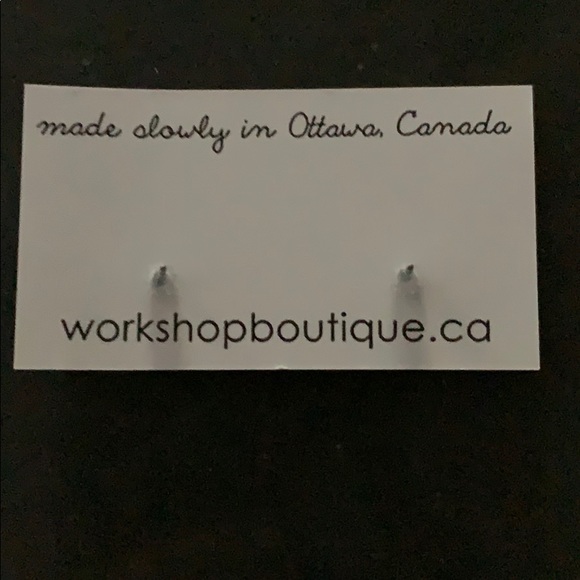 Avocado earrings, NWOT - Picture 2 of 2